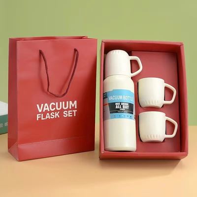 500mlクラシック真空瓶 熱水器 3カップ 耐久性ステンレス 耐腐蝕性 酸化性 飲み物を24時間まで冷やし温かにする