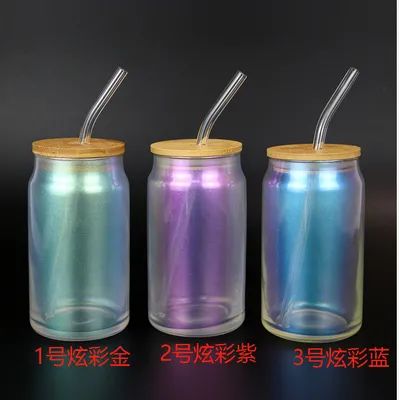 カラーガラスカップ 蓋とストロー 18オンス ボロシリケートガラス アイスコーヒーカップ スムージー バンブー蓋 ガラスストロー 再利用可能な カラーガラスセット 4パック
